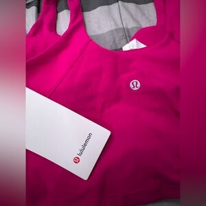 Lululemon align tank NWT!! Size 6 OR 8